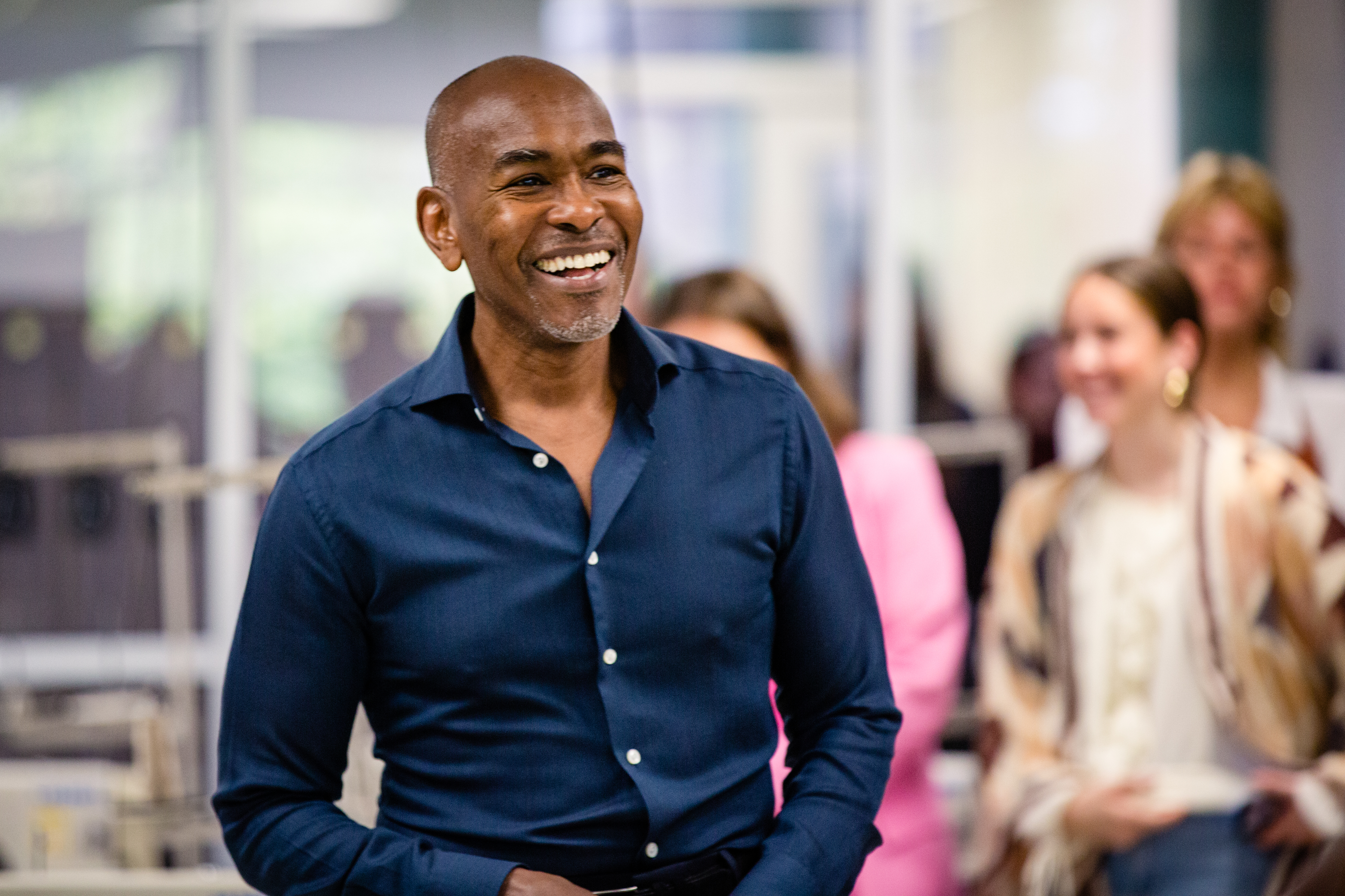 Paul Tazewell with students