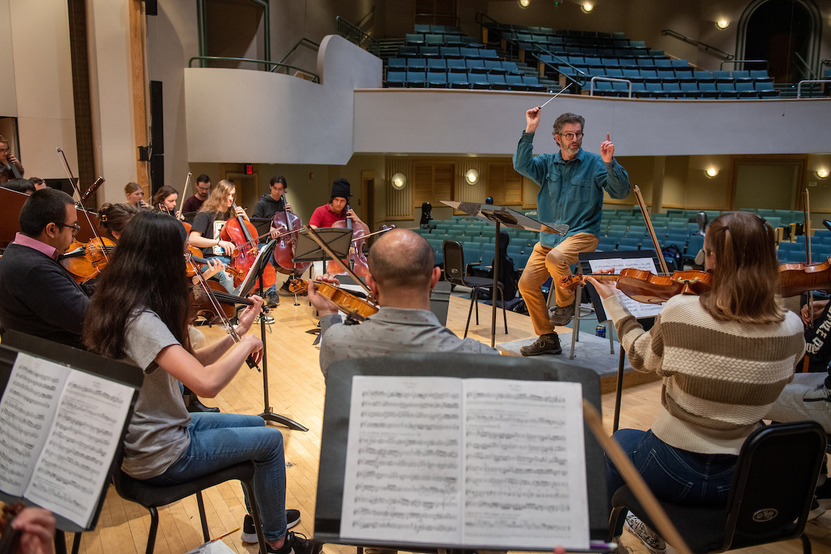 鶹ý Orchestra rehearsal.