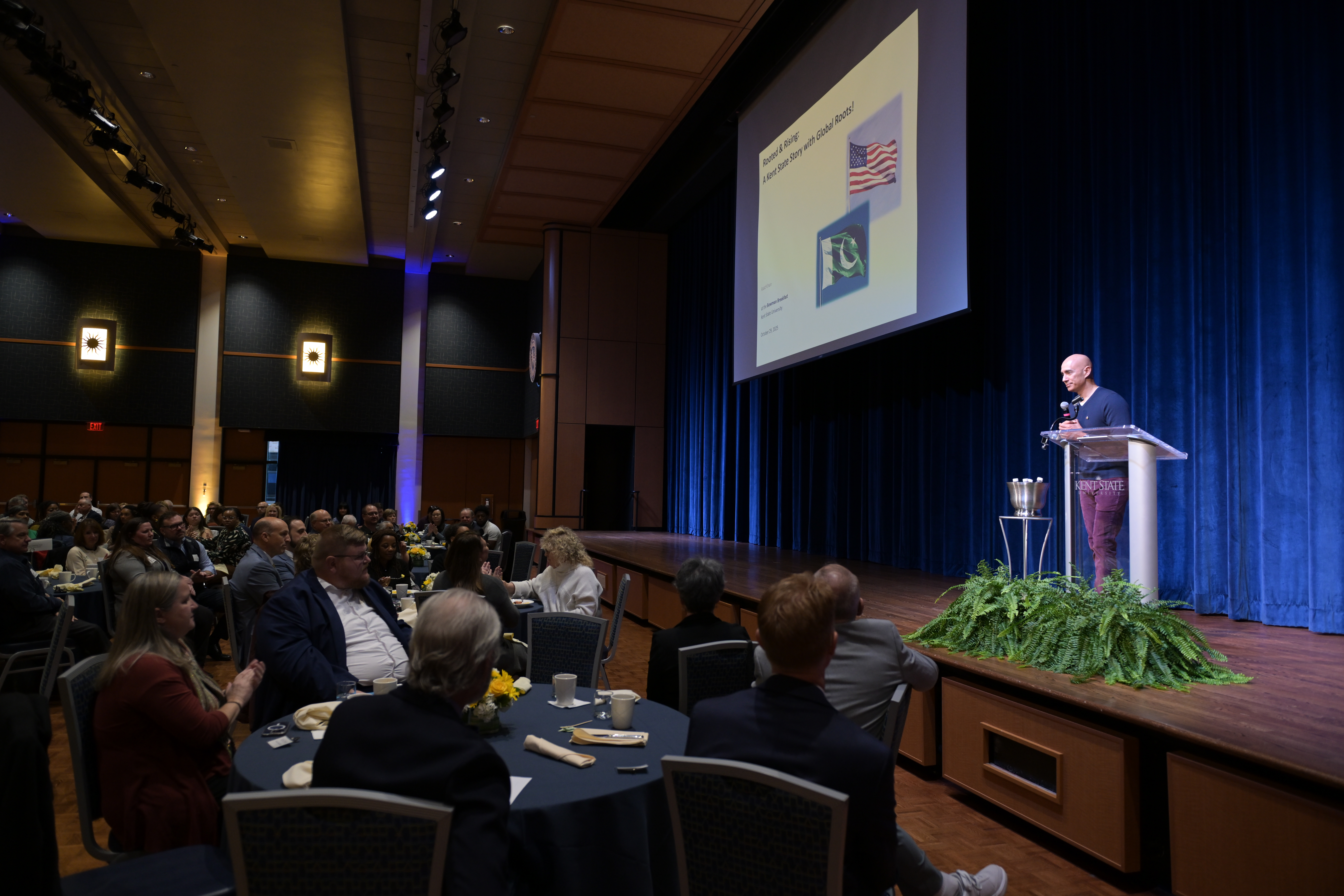 Asad Khan, Ph.D., CEO of Kent Displays, Inc., was the featured speaker at the 2025 Bowman Breakfast.