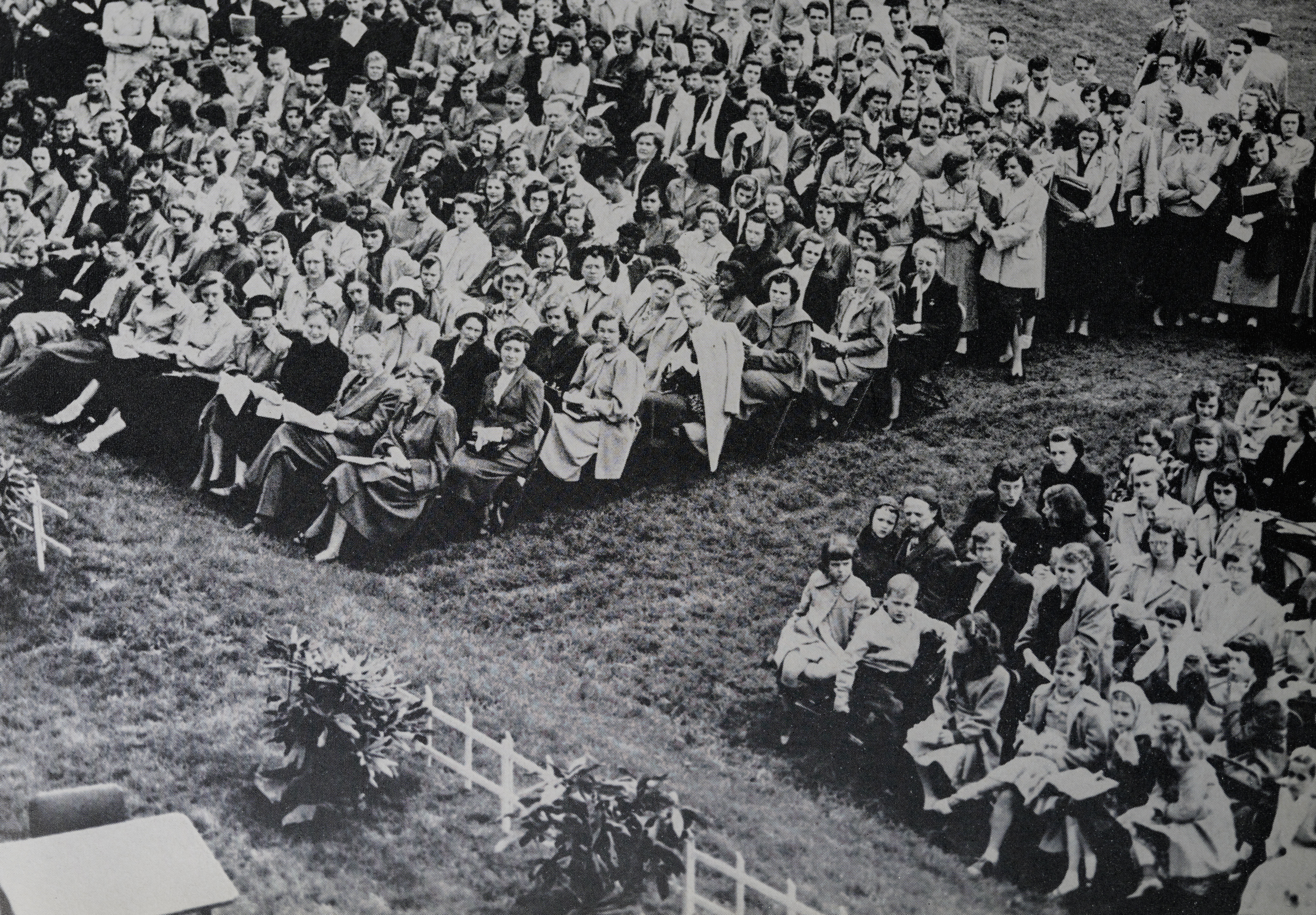 The crowd at the Spring fashion show in 1951