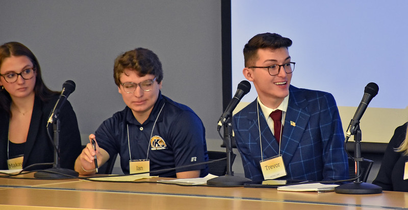 Student Panelists Interact with Alumnus Lloyd De Vos on Constitution Day