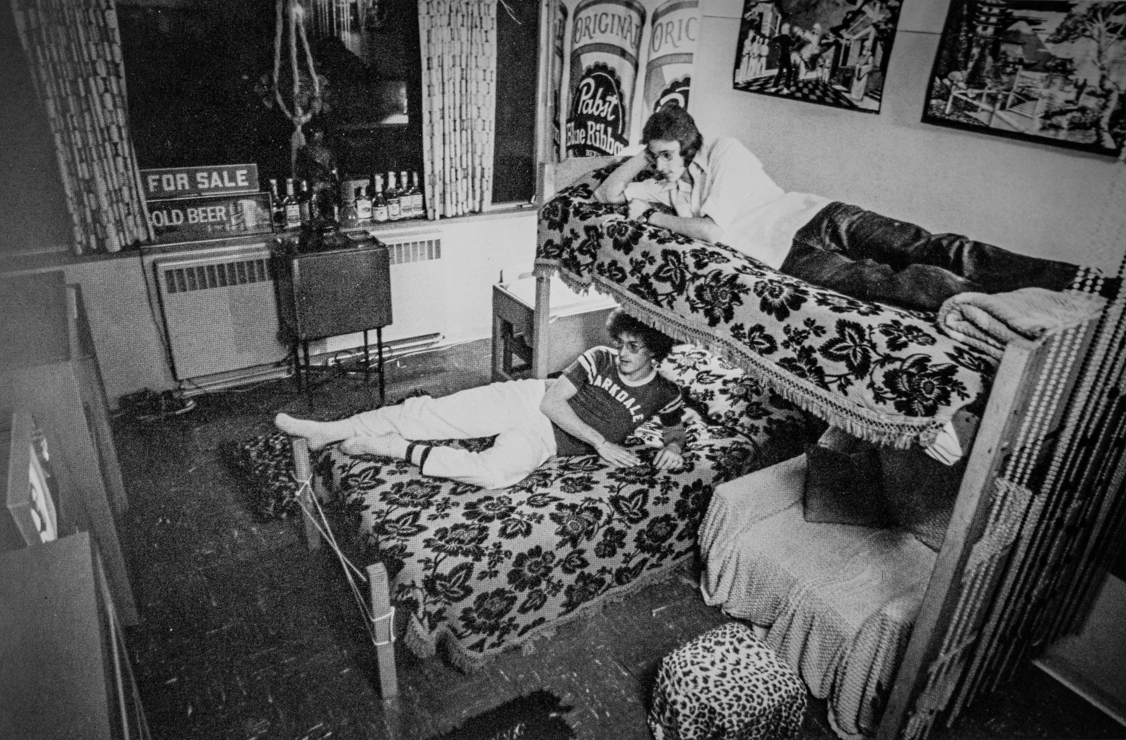 Students in dorm in 1976