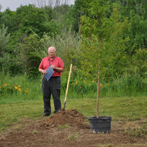Dean David Dees spoke about the legacy of Chris Carlson and his role in creating the horticulture program on the Salem Campus. Dean David Dees spoke about the legacy of Chris Carlson and his role in creating the horticulture program on the Salem Campus.