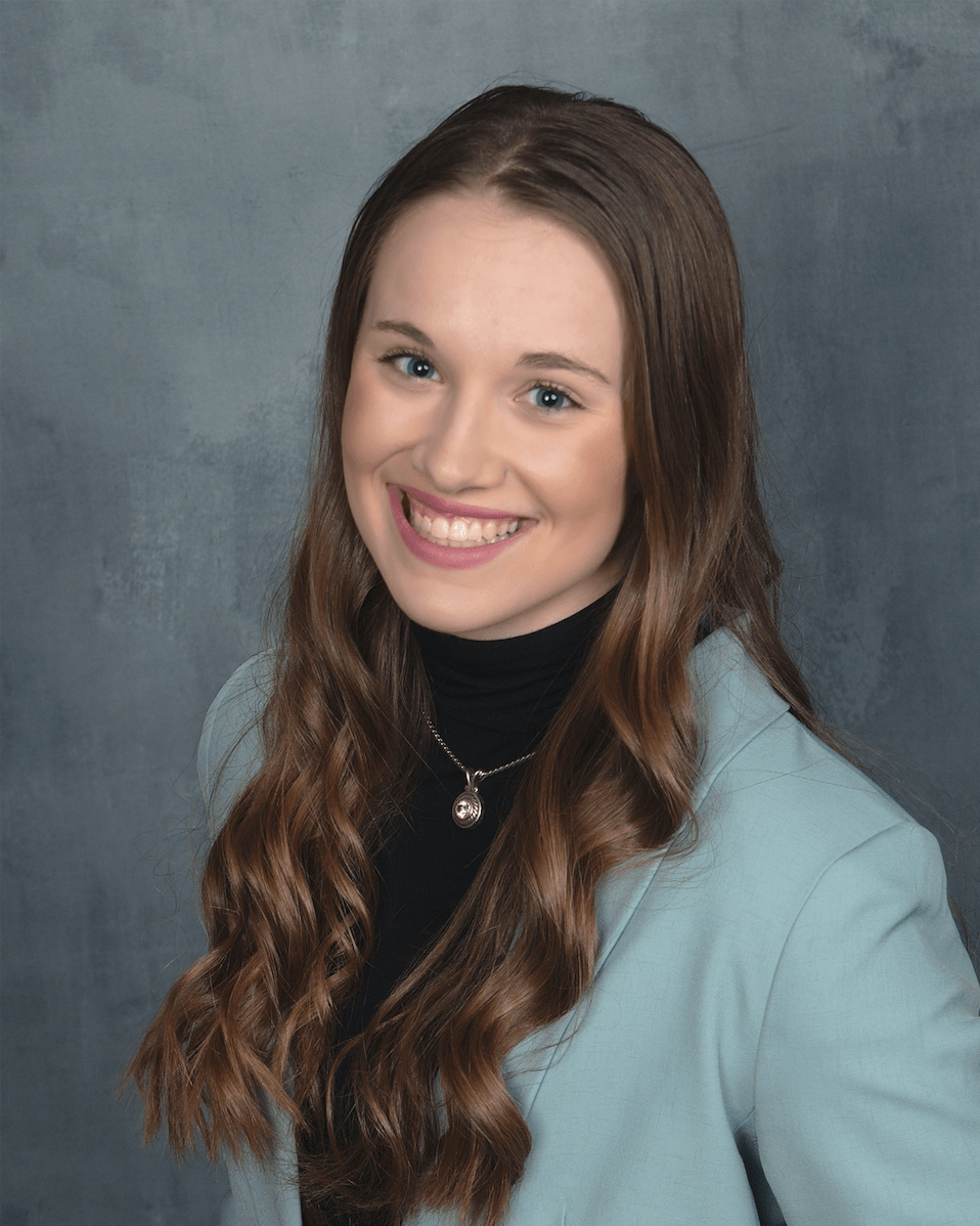 Hannah Balash Headshot