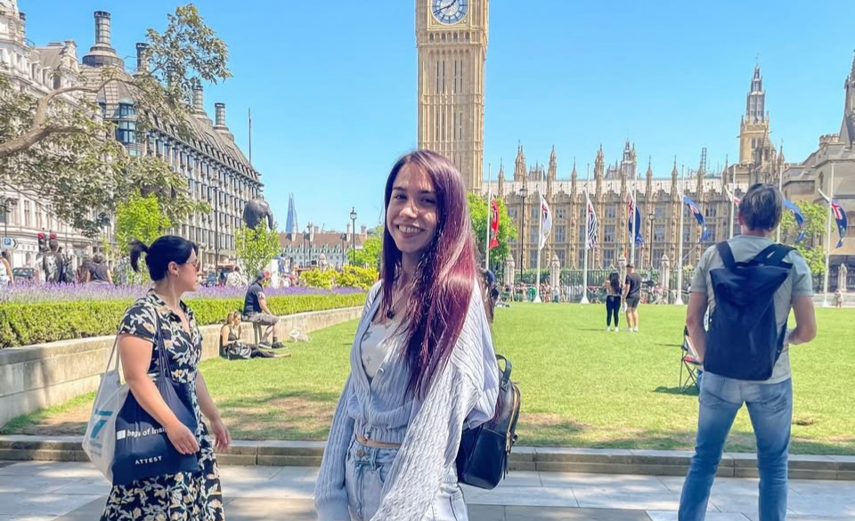 Loustella stands in front of Big Ben in London, England