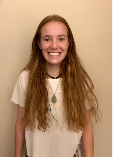 Maddy Mead Headshot