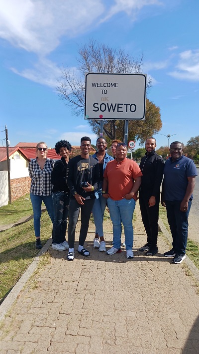 Kent State students in Soweto, South Africa Kent State students in Soweto, South Africa