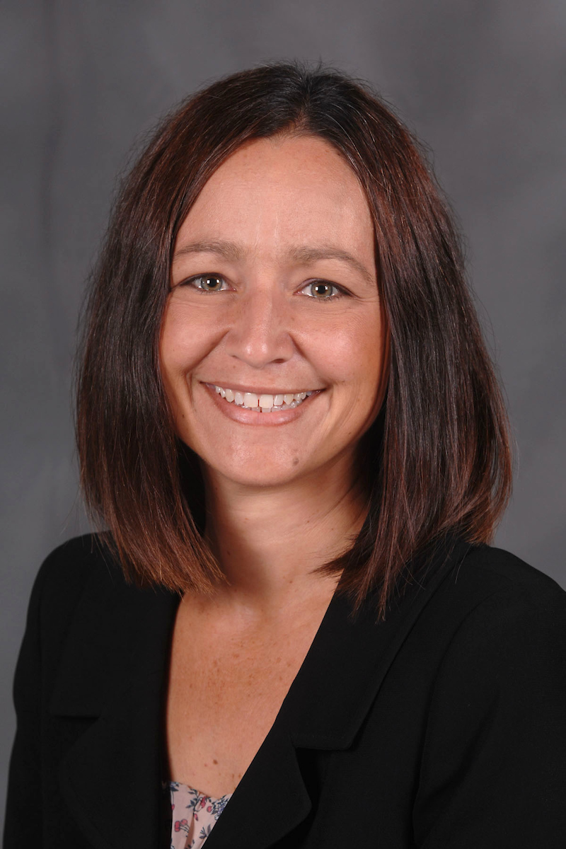Patty Robinson Headshot