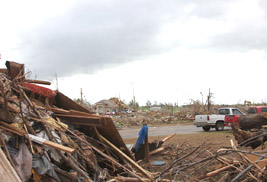 СƬƵ Professor and Student Travel to Tornado-Stricken Moore, Okla., to Survey Damage