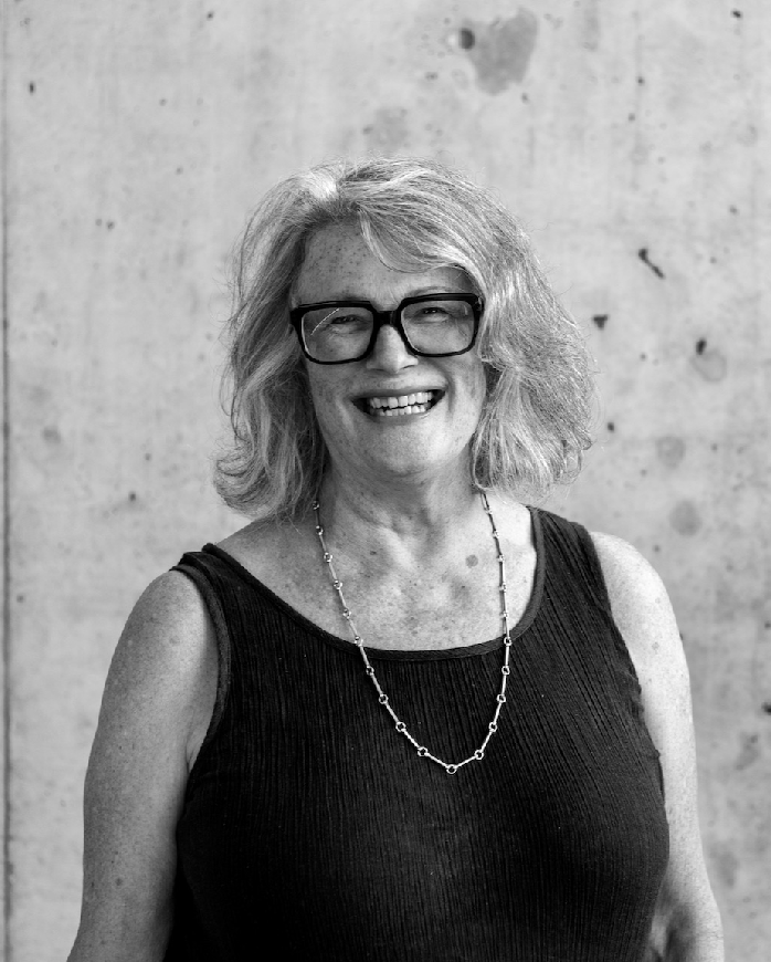 Lynn Chalmers Headshot