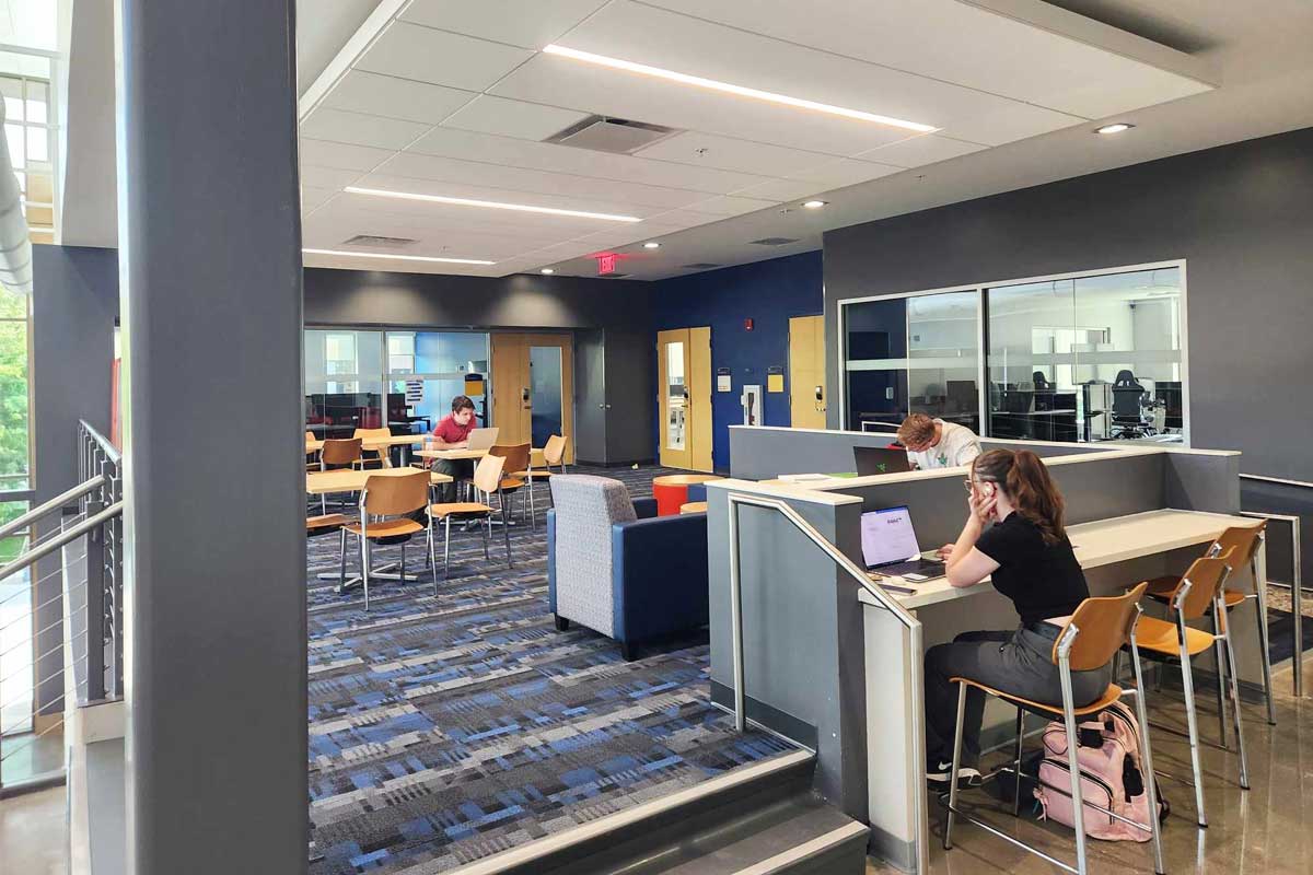 Expanding the Future of Aeronautics and Engineering Kent State University