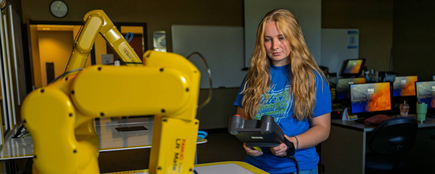 Electrical/Electronic Engineering student, Kendell