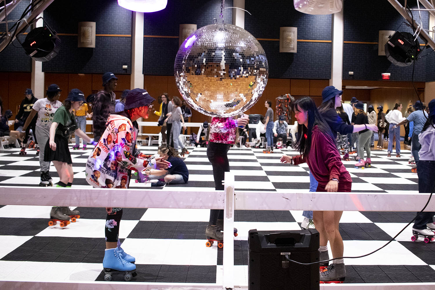 Flashbash Roller Skating at the 鶹ӰԺ Student Center Ballroom