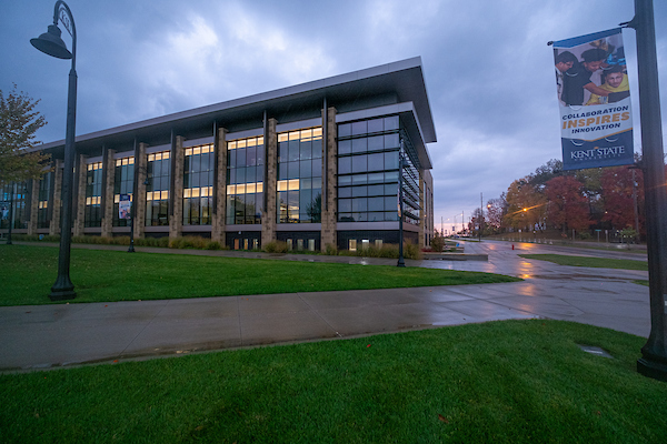 Rainy day on 鶹ӰԺ campus