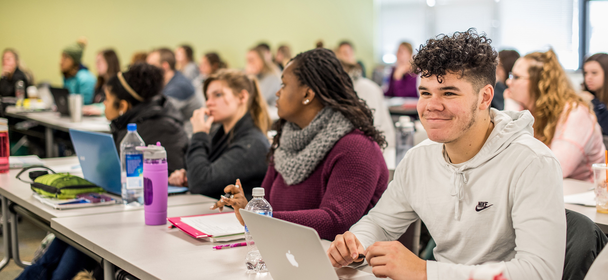 Special education students working in a ����ֱ�� State classroom