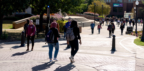 Students walking along Esplanade.