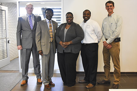 From left to right: Jason Jones, vice president and general manager, Turner Construction; I. Richmond Nettey, associate dean, College of Applied Engineering, Sustainability and Technology, СƬƵ; Veronica Cook-Euell, supplier diversity program manager, СƬƵ; Taurean Spratt, project manager, Turner Construction; and David Elsey, project engineer, Turner Construction.