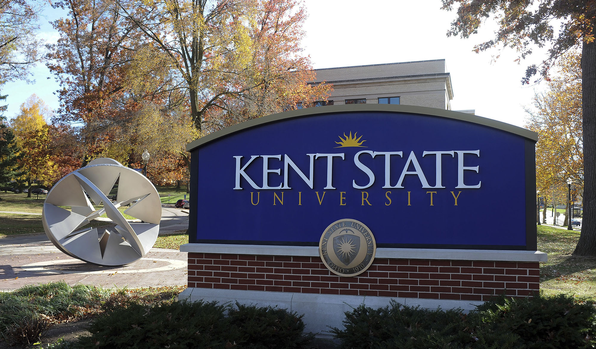 Kent State sign, outside on a sunny day
