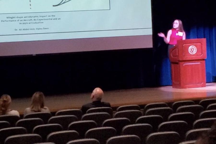 Haley Dees presents her research at the 2022 3MT 