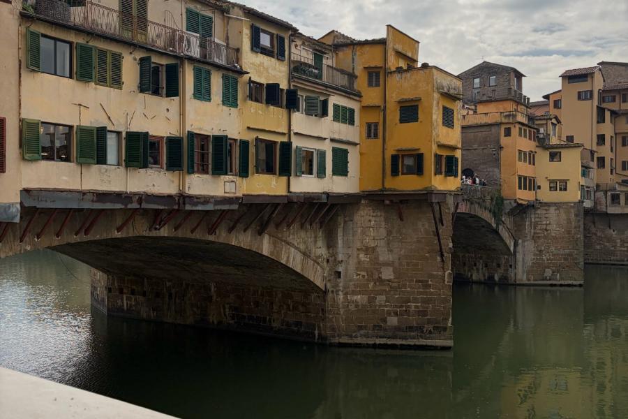 A photo of the Ponte Vecchio in Florence, Italy.