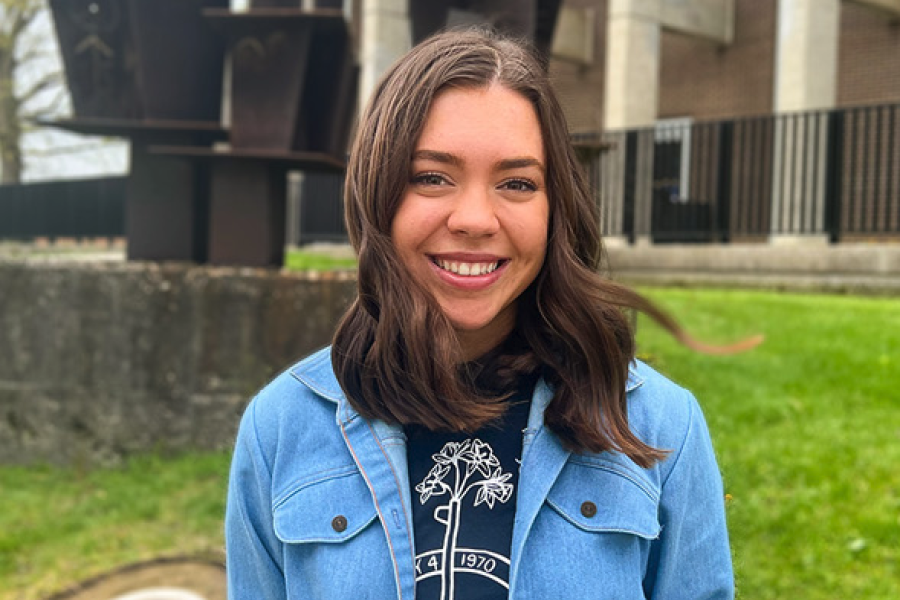 Avery Hall headshot