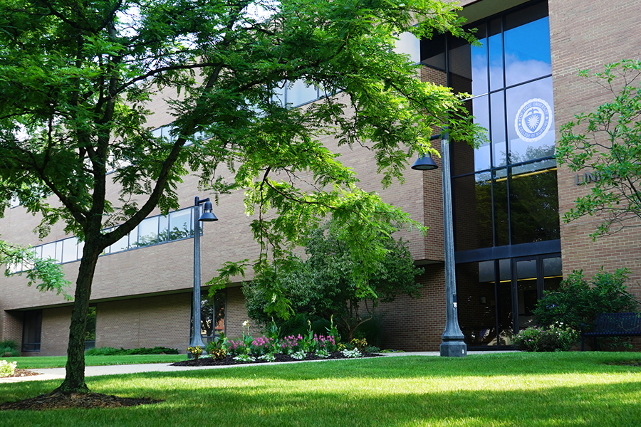 Henderson Hall on a sunny, summer day.