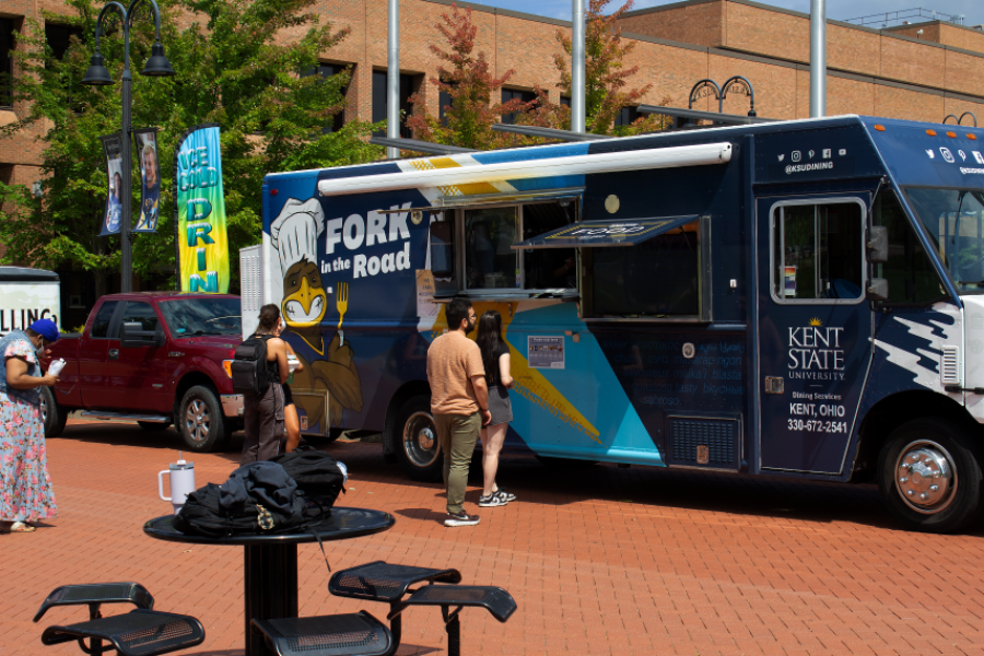 Students in line at the Fork in the Road Food Truck