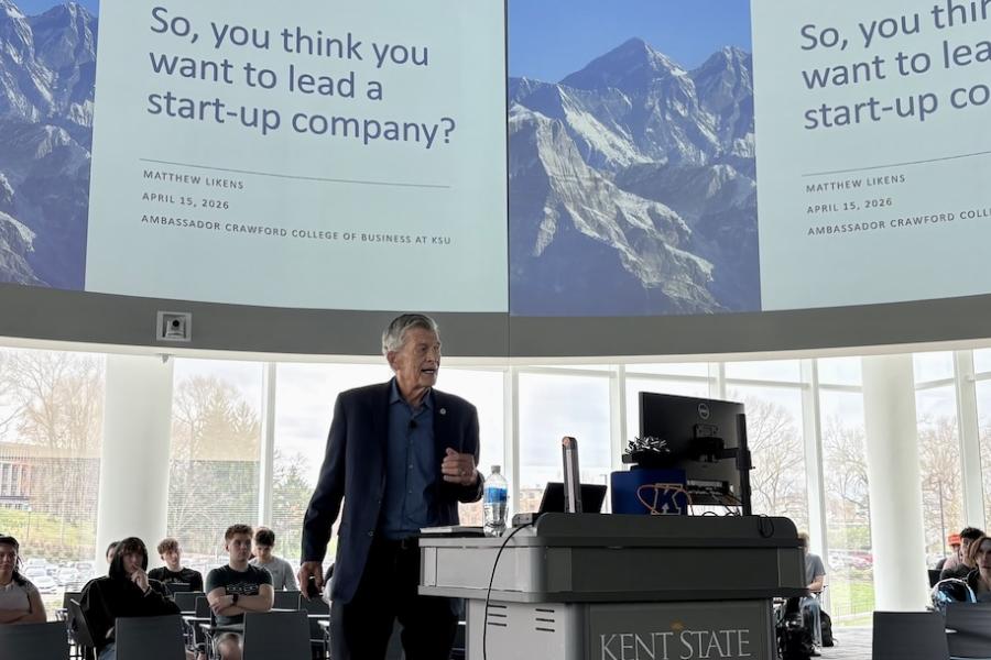 Matthew Likens speaks at the 26 Solomon Entrepreneurship Speaker Series