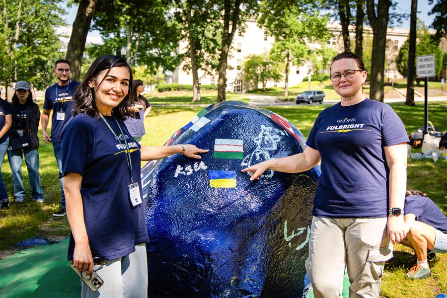 Fulbright Scholars at �Ը�������: Muazzam Abdurakhmanova and Olena Riabushenko