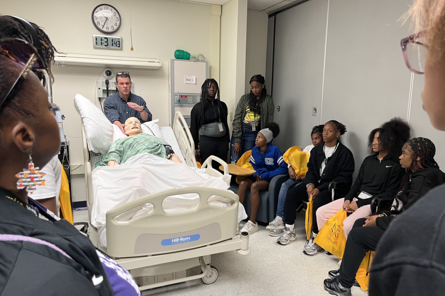 Photo of IPromise Scholars during an event