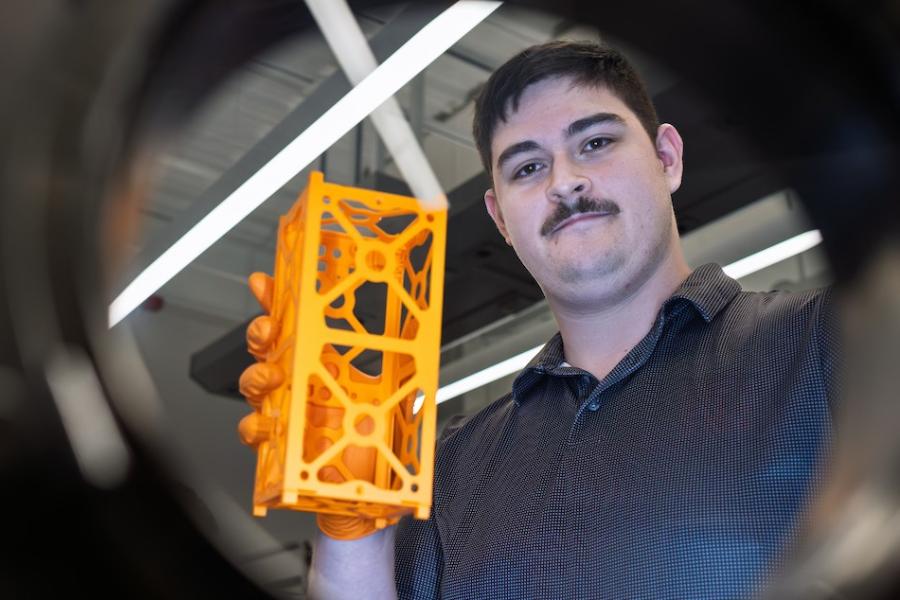 Mark Stallone is working in 51³Ô¹ÏÍø's Spacecraft Design Lab to build a satellite that may one day go to space. Mark Stallone is working in 51³Ô¹ÏÍø's Spacecraft Design Lab to build a satellite that may one day go to space.