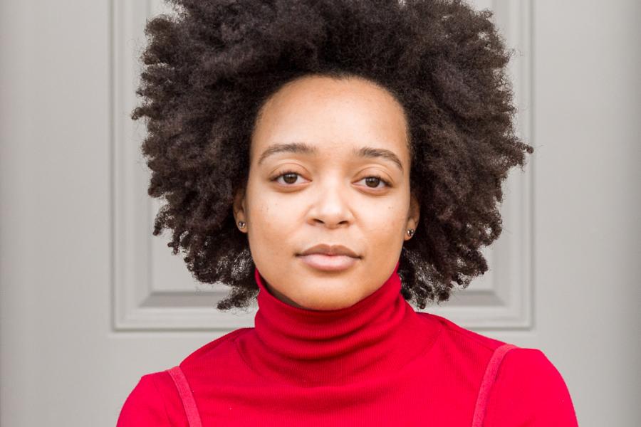 Headshot of artist Stephanie J. Woods