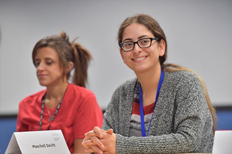 ����ɫ��ҹ University