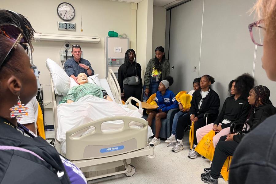 Photo of IPromise Scholars during an event