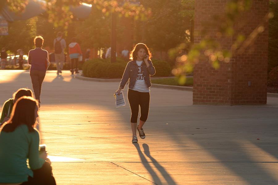 Students walking on Kent Campus