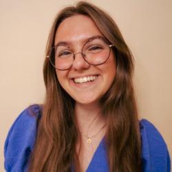 Ella Katona headshot