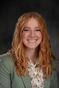Sara Frick Headshot