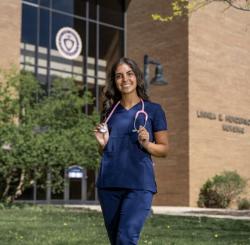 Marisa Biondolillo Headshot