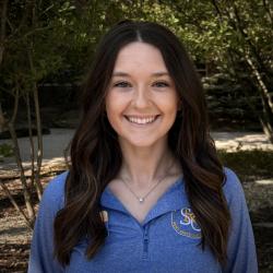 Monica Fencil headshot