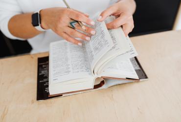 difference between translation and interpretation difference between translation and interpretation