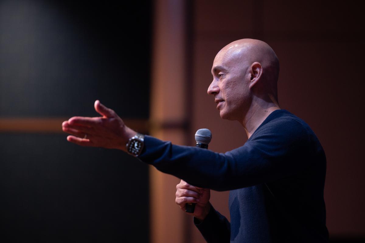 Asad Khan, Ph.D., CEO of Kent Displays, Inc., was the featured speaker at the 2025 Bowman Breakfast. Asad Khan, Ph.D., CEO of Kent Displays, Inc., was the featured speaker at the 2025 Bowman Breakfast.