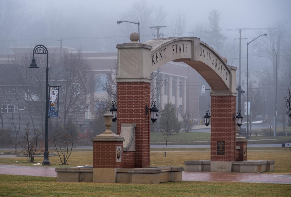A foggy scene on the Kent Campus.