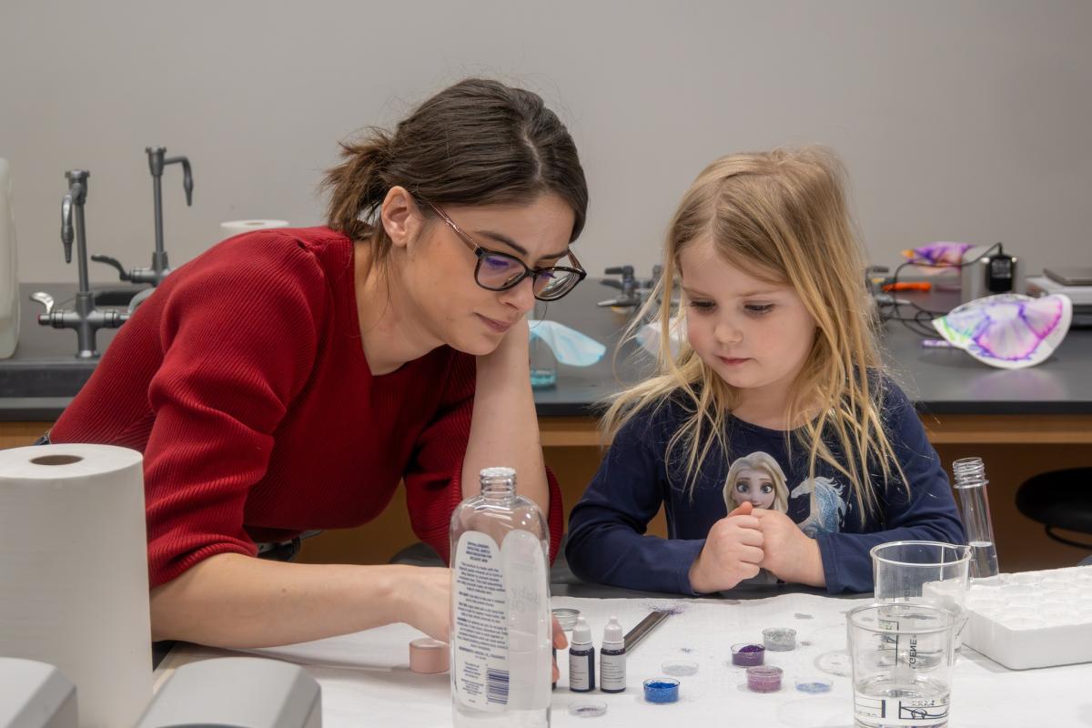 Child Development Center group visiting KSU Dept. of Chemistry and Biochemistry.