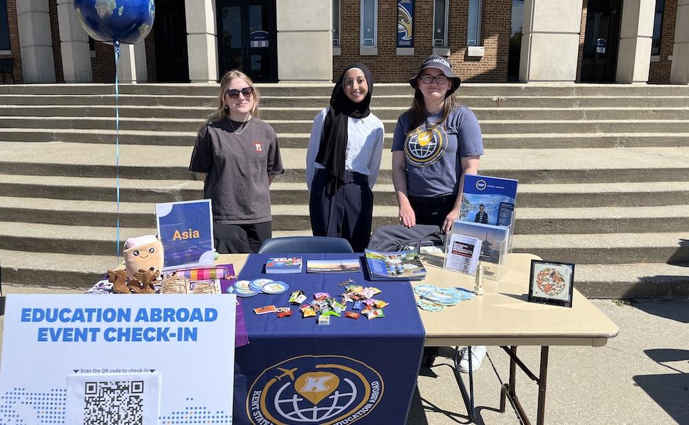 2025 Study Abroad Expo Asia Table