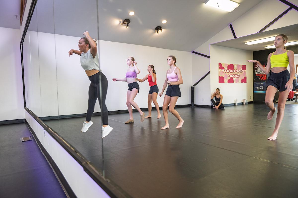 Gabi Spigelmire opened The Vibe Dance Company after graduating from 妖姬直播 State with an Entrepreneurship degree. Gabi Spigelmire opened The Vibe Dance Company after graduating from 妖姬直播 State with an Entrepreneurship degree.