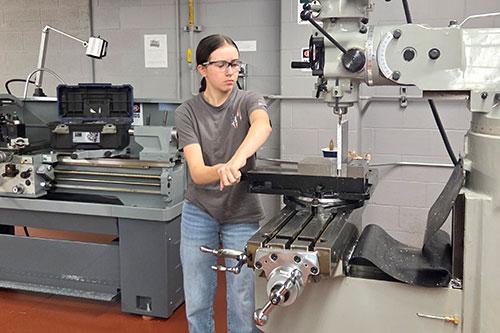 Mechanical engineering student 