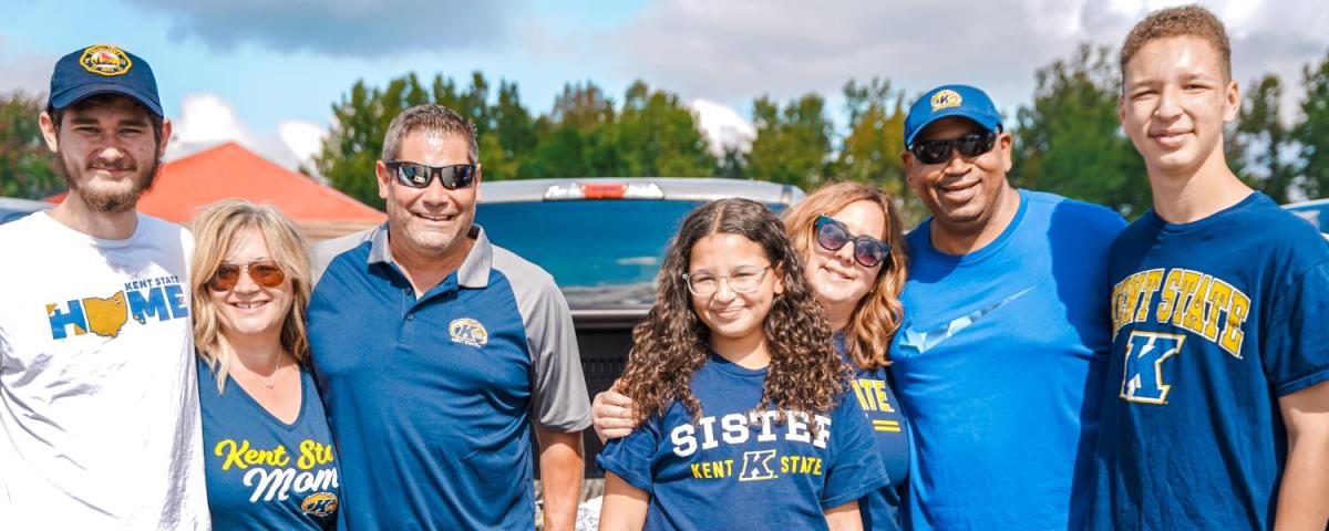 Parents and Kent State students together