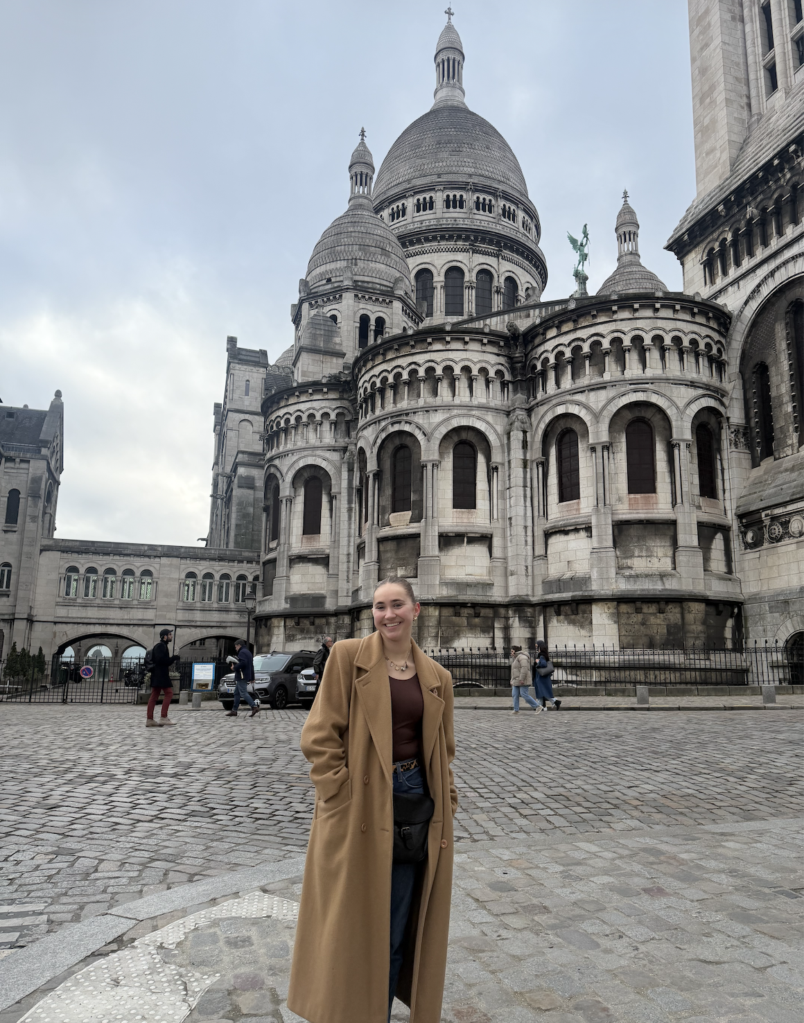 Lauren in front of a historical building.