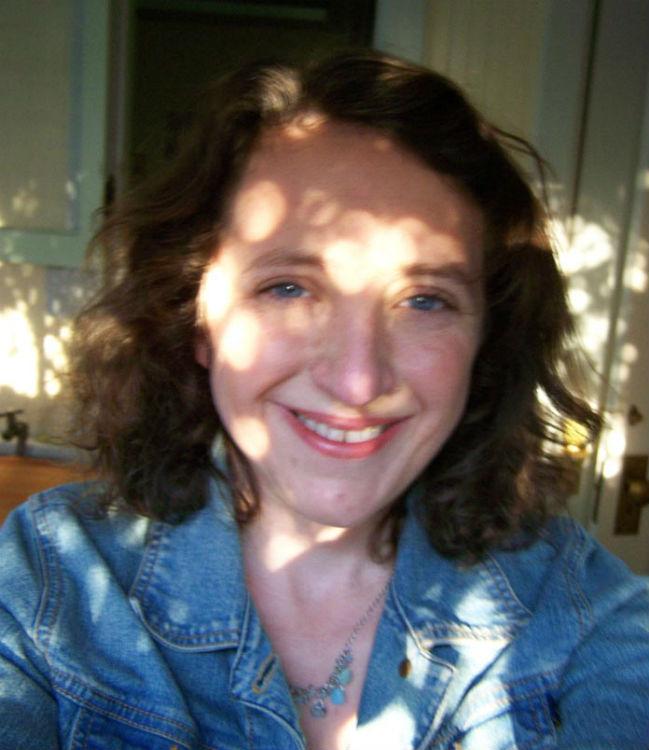 Jennifer Mapes Headshot