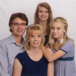 Kris and Gary with their daughters